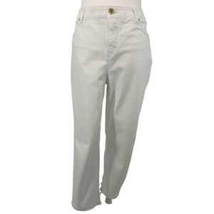 Chico’s So Lifting The So Slimming Collection White Crop Pant A3
